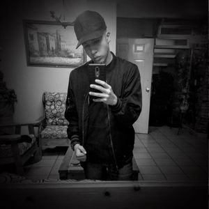 Meet your Posher, Diego